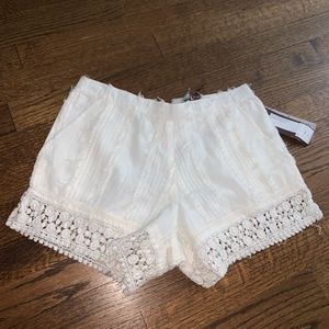 boutique shorts!!